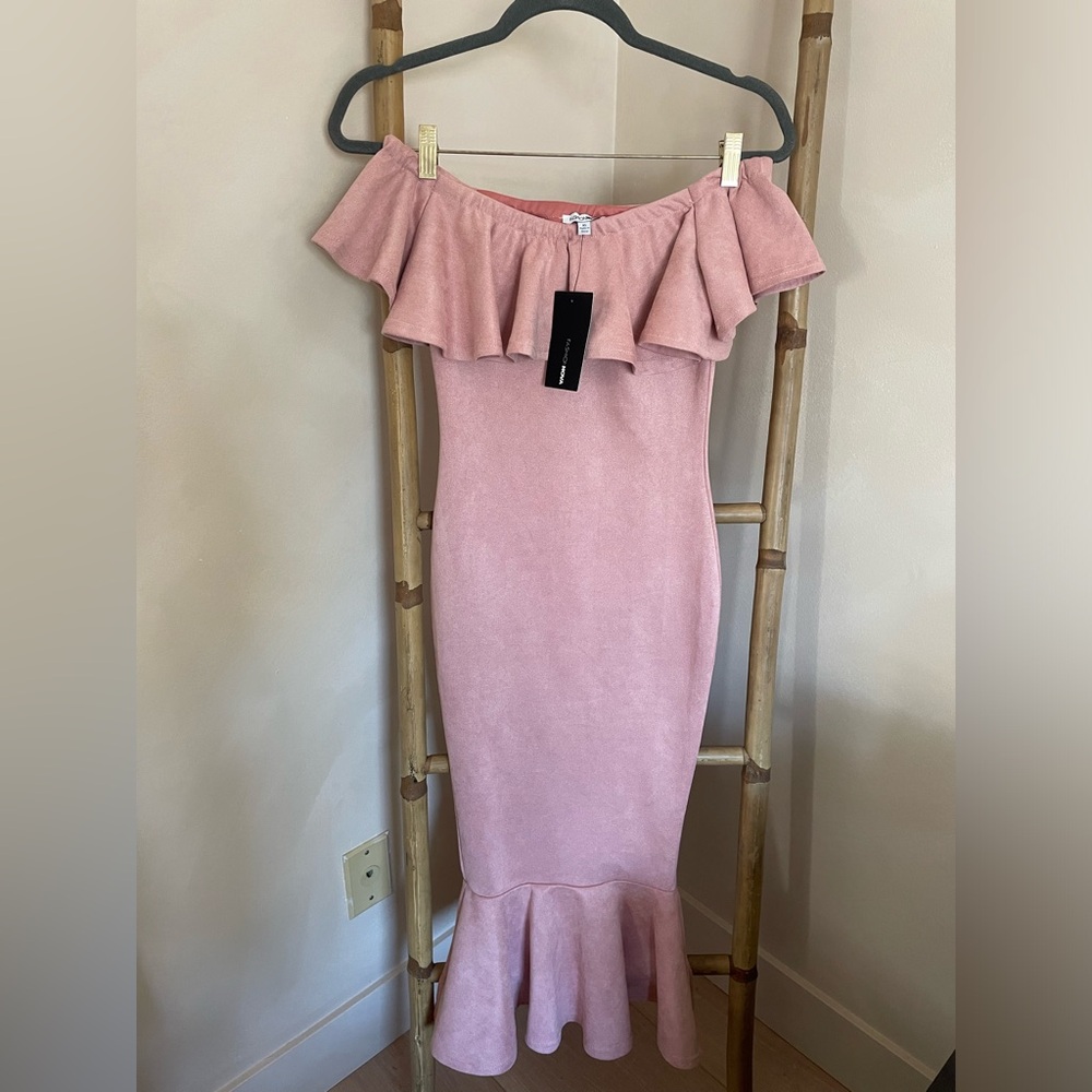 Fashion Nova Pink Ruffled Off-Shoulder Bodycon Midi Dress - Picture 3 of 8